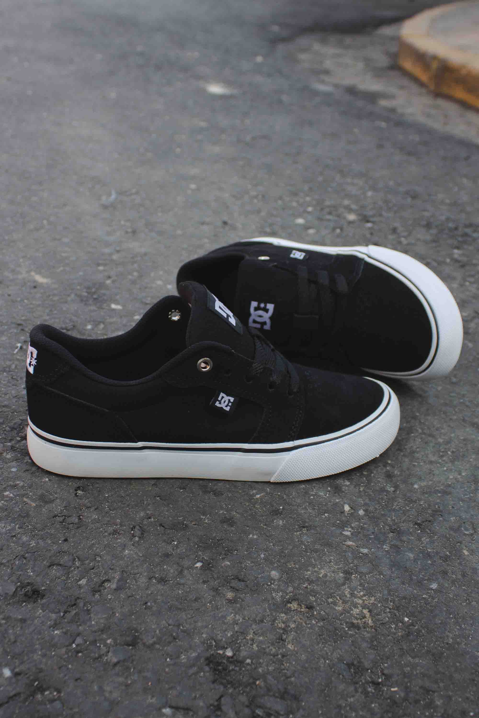 Dc Anvil La Tenis Dc Tamanho 36 TENIS DC ANVIL LA BLACK WHITE